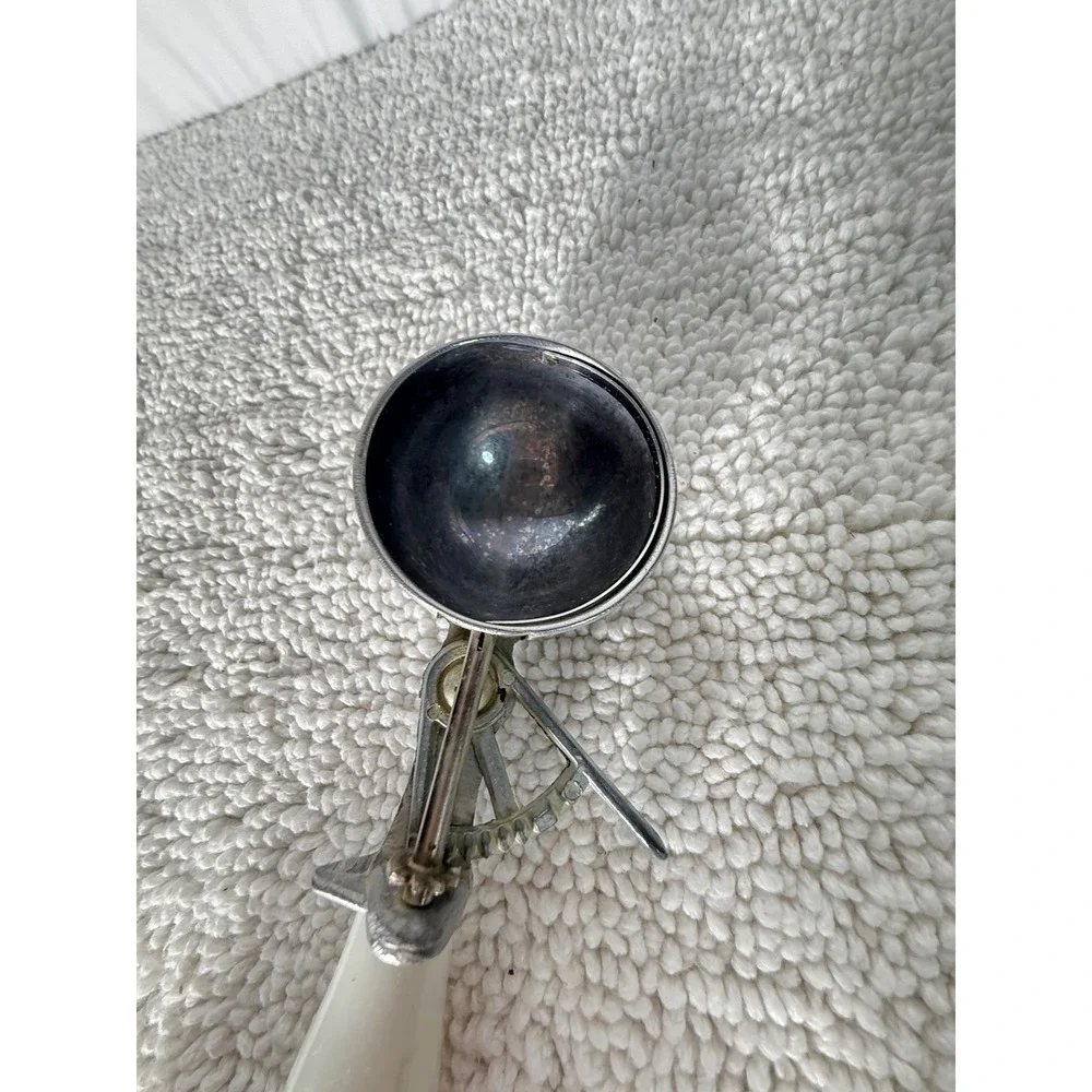 Vintage Ice Cream Scoop White Handle Metal‎ Made in Japan Kitchen Utensil Tool